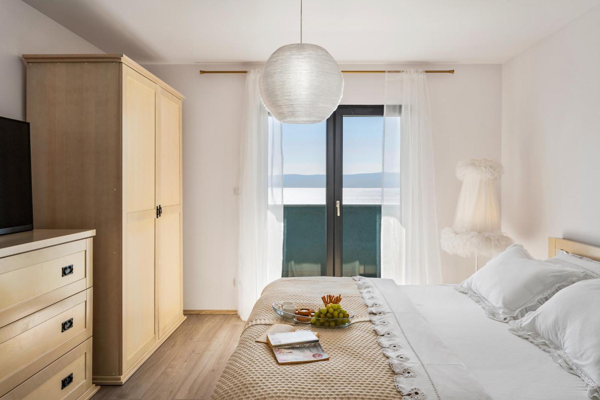 Villa Allegra With 32Msq Heated Pool, 300M Far From Sandy Beaches, Open Sea View Omiš Exterior foto